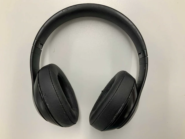 Beats - wireless studio black & wireless studio 3 red (2x) - afbeelding 3 van  3