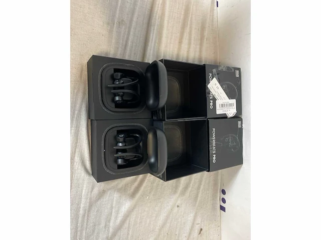 Beats powerbeats pro zwart (2x) - afbeelding 3 van  4