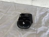 Beats studio buds - draadloze ruisonderdrukkende oortjes - afbeelding 2 van  3