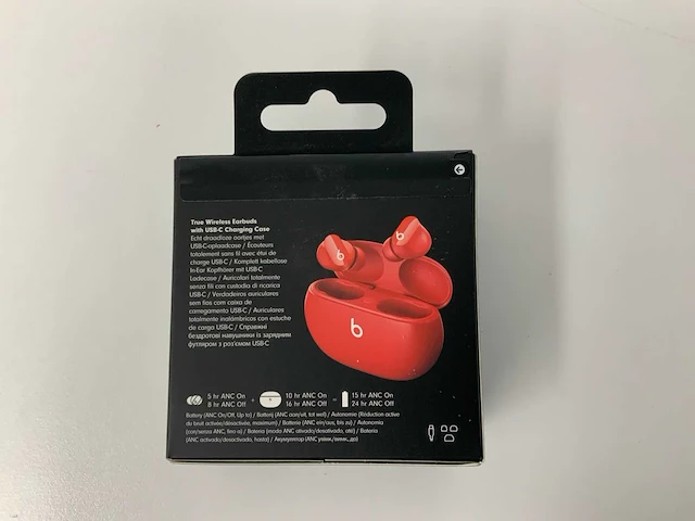 Beats studio buds red, draadloze ruisonderdrukkende oortjes - mj503zm/a - afbeelding 3 van  3