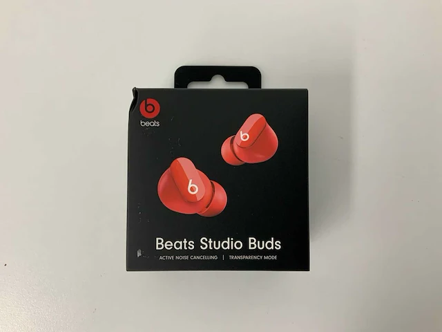 Beats studio buds red, draadloze ruisonderdrukkende oortjes - mj503zm/a - afbeelding 1 van  3