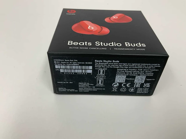 Beats studio buds red, draadloze ruisonderdrukkende oortjes - mj503zm/a - afbeelding 2 van  2