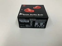 Beats studio buds red, draadloze ruisonderdrukkende oortjes - mj503zm/a - afbeelding 2 van  2