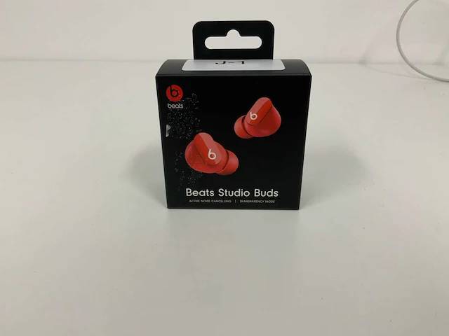 Beats studio buds red, draadloze ruisonderdrukkende oortjes - mj503zm/a - afbeelding 1 van  3