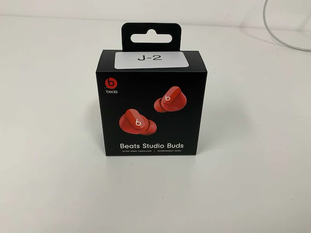 Beats studio buds red, draadloze ruisonderdrukkende oortjes - mj503zm/a - afbeelding 1 van  3