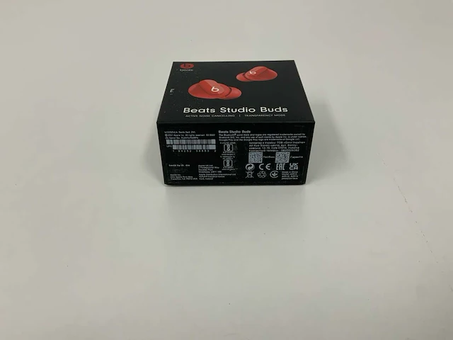 Beats studio buds red, draadloze ruisonderdrukkende oortjes - mj503zm/a - afbeelding 2 van  3