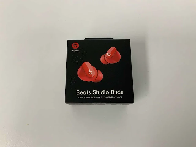 Beats studio buds red, draadloze ruisonderdrukkende oortjes - mj503zm/a - afbeelding 1 van  3