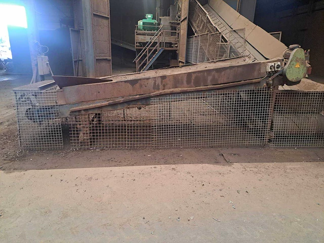 Becker 4800 hamermolen shredder - afbeelding 14 van  42