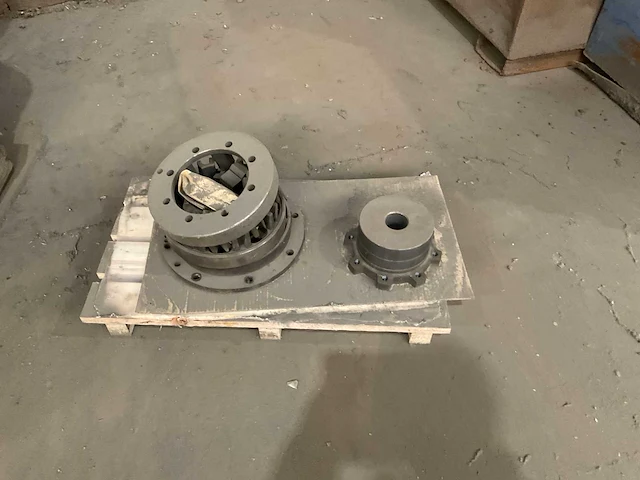Becker 4800 hamermolen shredder - afbeelding 40 van  42