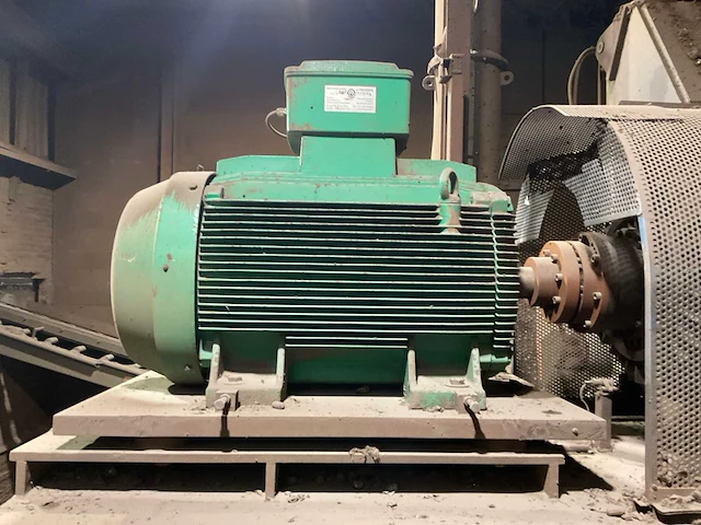 Becker 4800 hamermolen shredder - afbeelding 8 van  42