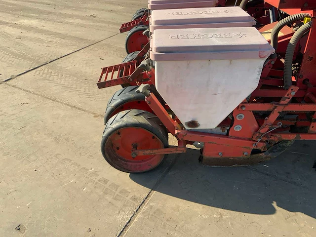 Becker aeromat t6z zaaimachine - afbeelding 8 van  25