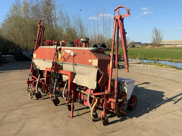 Becker aeromat t6z zaaimachine - afbeelding 1 van  25