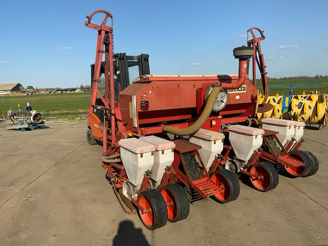 Becker aeromat t6z zaaimachine - afbeelding 20 van  25