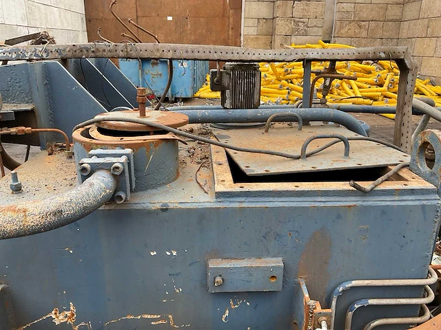 Becker dortmund hst 250 schroot pers/knip machine - afbeelding 30 van  37