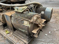 Becker dortmund hst 250 schroot pers/knip machine - afbeelding 32 van  37