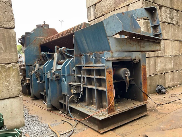 Becker dortmund hst 250 schroot pers/knip machine - afbeelding 6 van  37