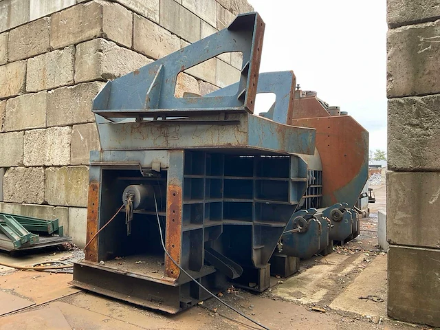Becker dortmund hst 250 schroot pers/knip machine - afbeelding 7 van  37