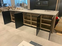 Beckermann keuken eiland opstelling denver classic oak greige zwart - afbeelding 29 van  34