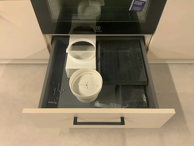 Beckermann keuken wandopstelling 350cm. - afbeelding 5 van  26