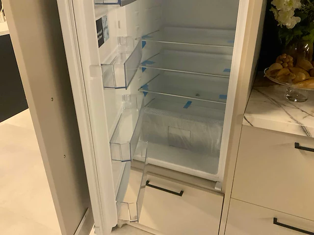 Beckermann keuken wandopstelling 350cm. - afbeelding 26 van  26