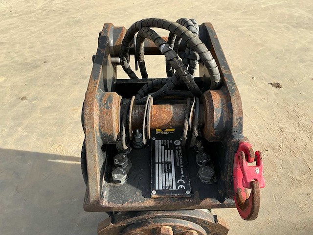 Beco ksw1h takeuchi tb285 kantelstuk - afbeelding 6 van  9