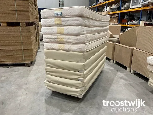 Bed 200x80 cm - afbeelding 1 van  5