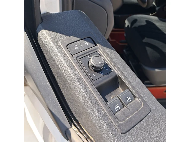 Bedijfswagen volkswagen, transporter 2.0 110kw / 150 pk tdi, bouwjaar 2016 - afbeelding 10 van  61