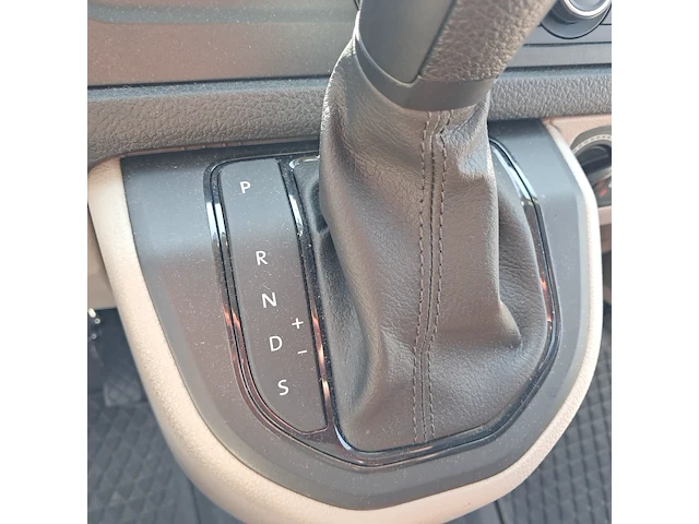 Bedijfswagen volkswagen, transporter 2.0 110kw / 150 pk tdi, bouwjaar 2016 - afbeelding 16 van  61