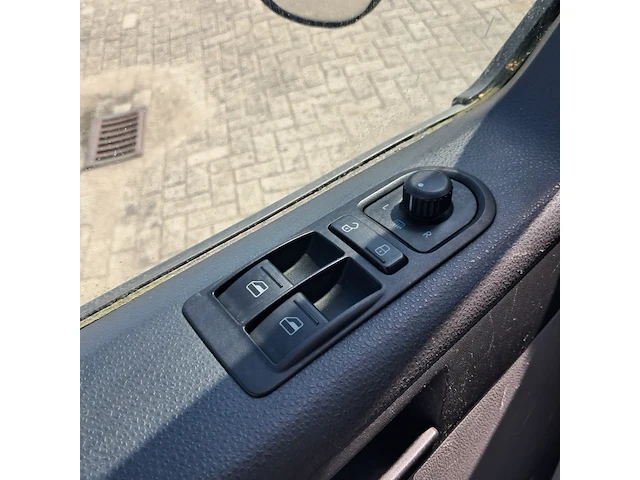 Bedijfswagen volkswagen, transporter kombi trendline 2.0 tdi, bouwjaar 2015 - afbeelding 31 van  70