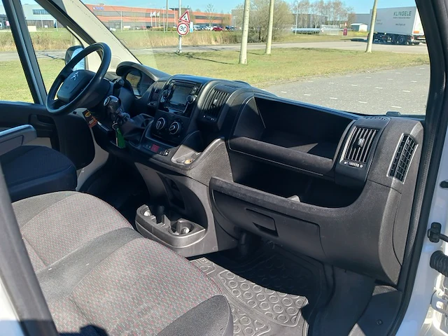 Bedrijfsauto citroen, jumper 30 l2h1 2.0 blue hdi, wit, bouwjaar 2016 - afbeelding 24 van  64