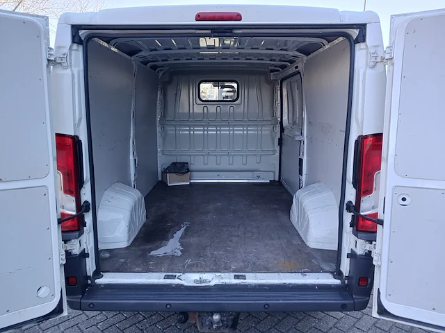 Bedrijfsauto citroen, jumper 30 l2h1 2.0 blue hdi, wit, bouwjaar 2016 - afbeelding 38 van  64