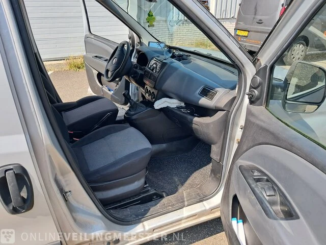 Bedrijfsauto fiat, doblo cargo 1.3 multijet sx maxi, bouwjaar 2012 - afbeelding 19 van  56