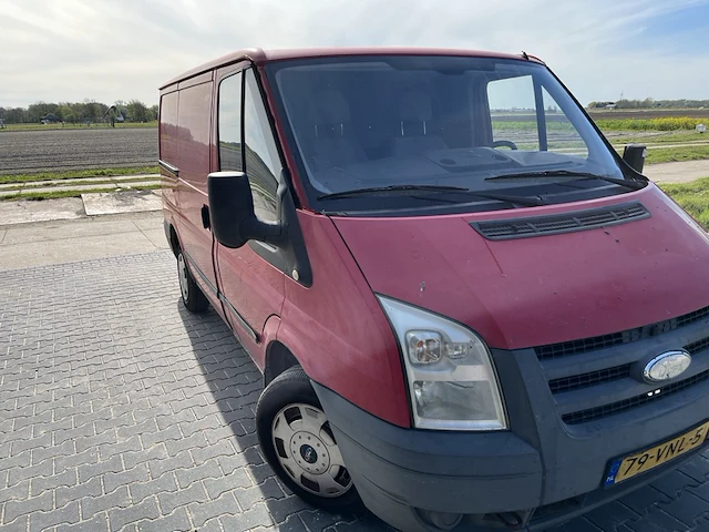 Bedrijfsauto, ford, transit 260s fd van lr 4.23, rood - afbeelding 2 van  11