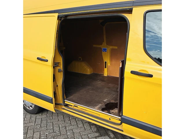 Bedrijfsauto, ford, transit 290 2.2 tdci l2h2 trend, 2015 - afbeelding 35 van  48