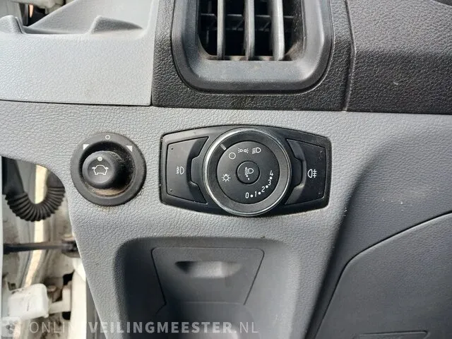Bedrijfsauto ford, transit 310 2.0 tdci l2h2 trend , bouwjaar 2017 - afbeelding 13 van  48