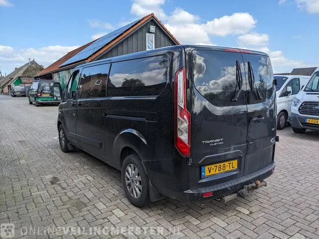 Bedrijfsauto ford, transit custom tdci l2h1 limited dc, bouwjaar 2018 - afbeelding 33 van  37