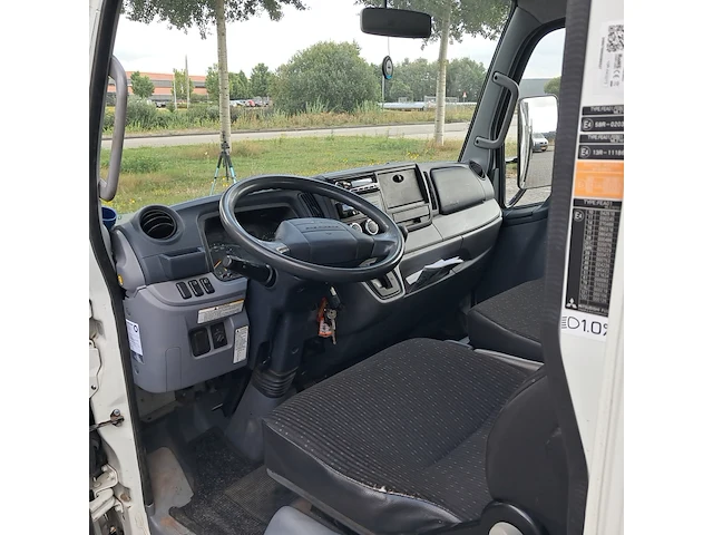 Bedrijfsauto, fuso, canter 3s13 3.0 di 250, 2015 - afbeelding 22 van  48