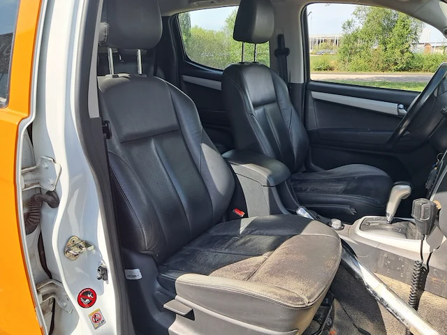 Bedrijfsauto, isuzu, d-max 2.5 double cab lsx 4wd, 2016 - afbeelding 25 van  67