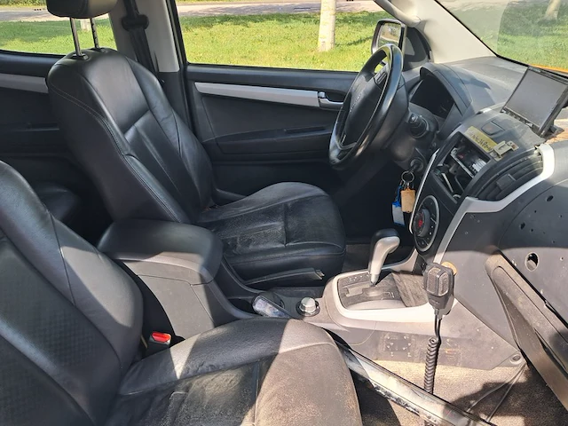 Bedrijfsauto, isuzu, d-max 2.5 double cab lsx 4wd, 2016 - afbeelding 26 van  67