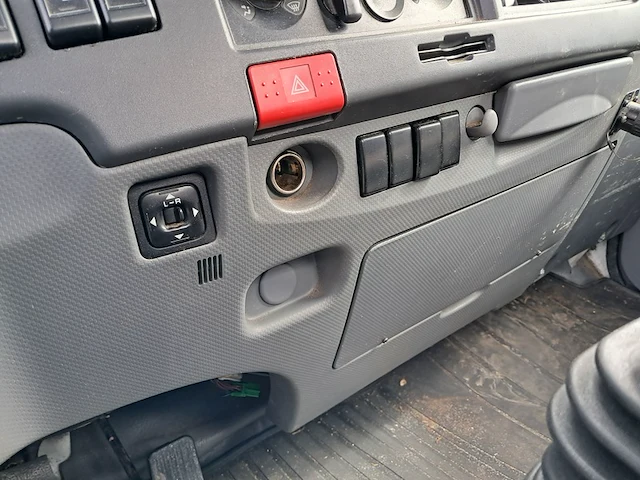 Bedrijfsauto isuzu, n1r, bouwjaar 2016 - afbeelding 35 van  46