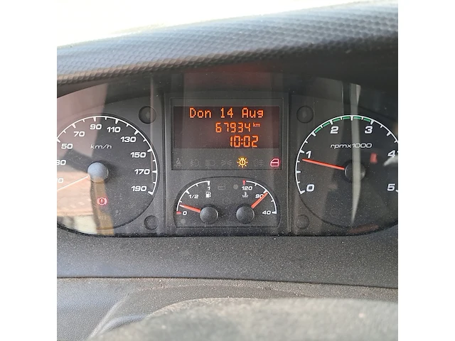 Bedrijfsauto iveco, daily 35c14gd 410 cng, bouwjaar 2013 - afbeelding 31 van  55