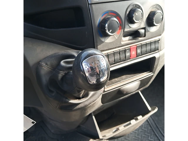 Bedrijfsauto iveco, daily 35c14gd 410 cng, bouwjaar 2013 - afbeelding 33 van  55