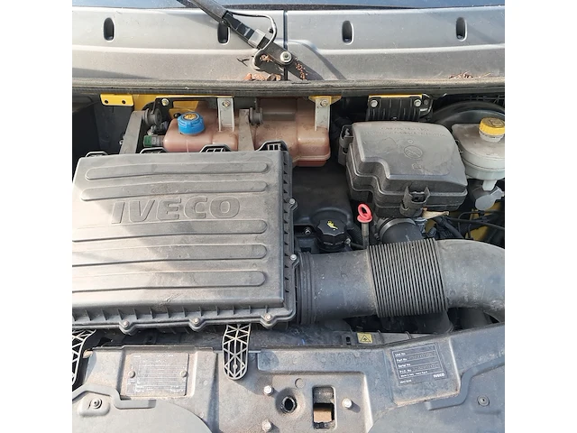 Bedrijfsauto iveco, daily 35c14gd 410 cng, bouwjaar 2013 - afbeelding 46 van  55