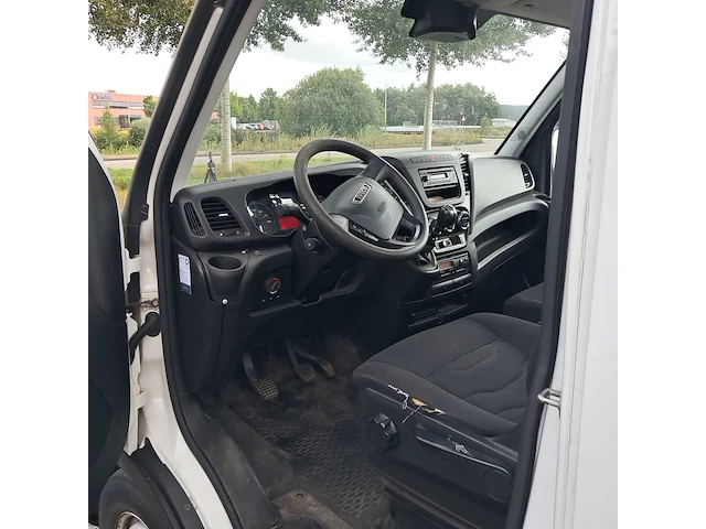 Bedrijfsauto, iveco, daily 35c15 3.0 345, 2015 - afbeelding 26 van  52