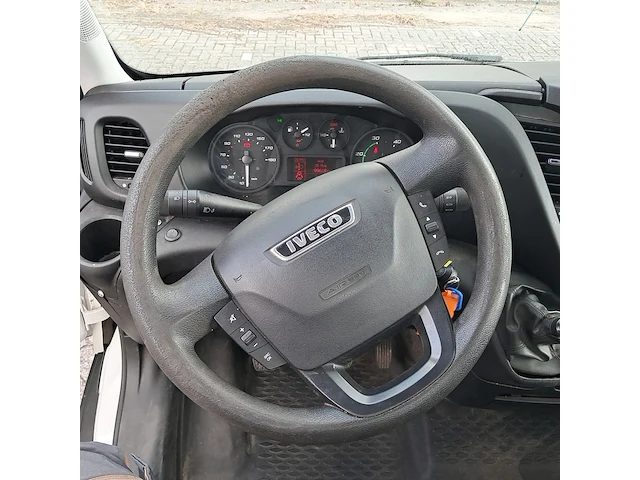Bedrijfsauto, iveco, daily 35c15 3.0 345, 2015 - afbeelding 29 van  52