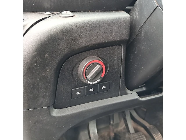 Bedrijfsauto, iveco, daily 35c15 3.0 345, 2015 - afbeelding 36 van  52