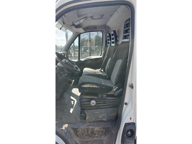 Bedrijfsauto, iveco, daily 35s13v 300 h2 l, 2014 - afbeelding 36 van  53