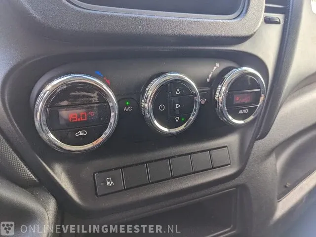 Bedrijfsauto iveco, daily 35s16v 2.3 352h1, bouwjaar 2017 - afbeelding 8 van  25