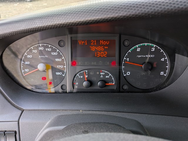 Bedrijfsauto iveco, daily 50c15 345, n.v.t., bouwjaar 2013 - afbeelding 30 van  47