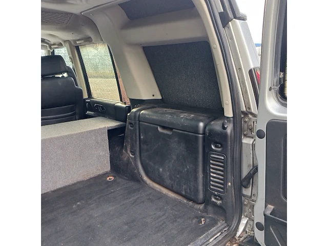 Bedrijfsauto, land rover, discovery series 2: 2.5 tds automatic, 2002 - afbeelding 64 van  91